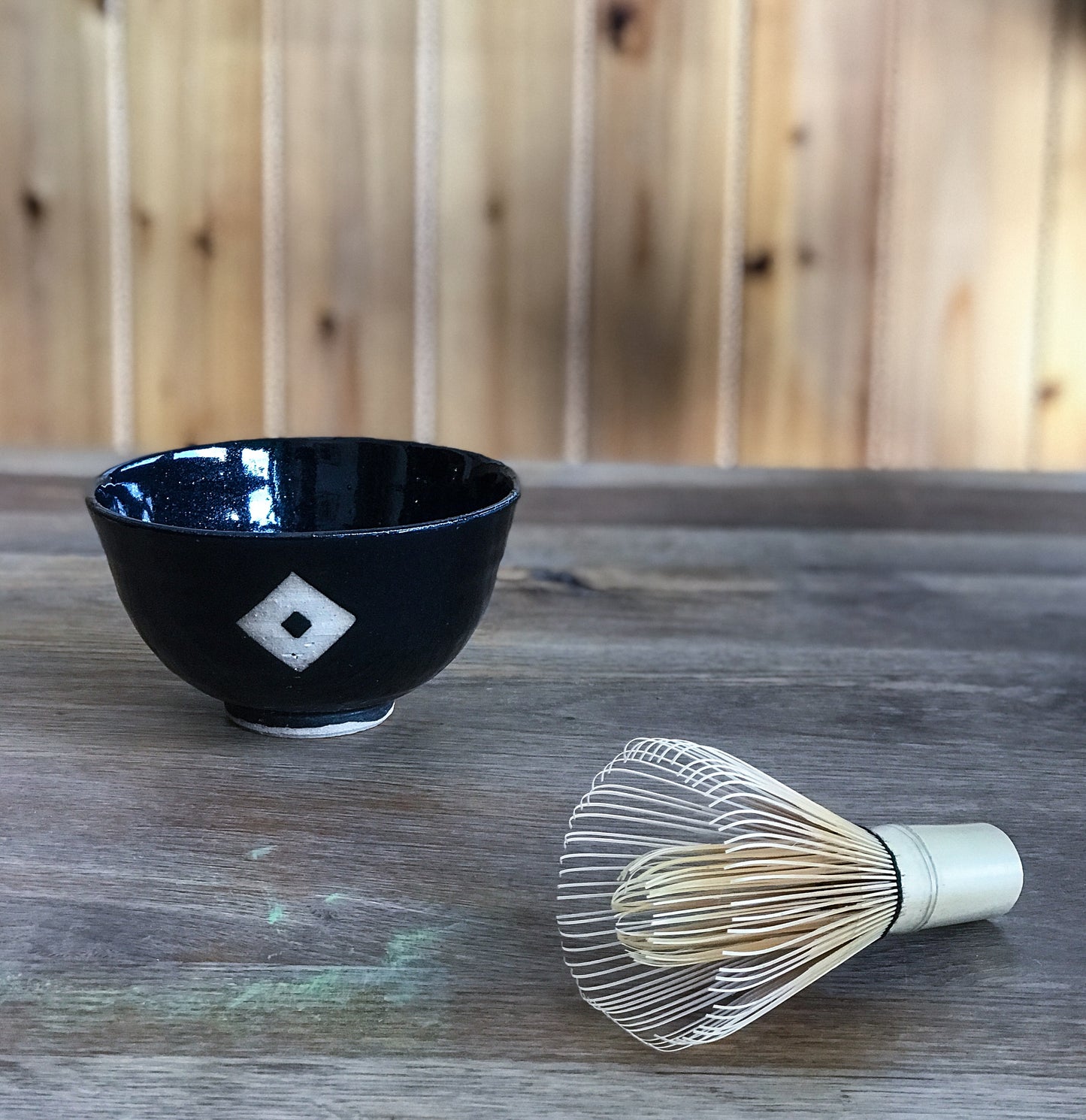 KUGI NUKI MON CHAWAN(matcha bowl) 釘抜き紋茶碗